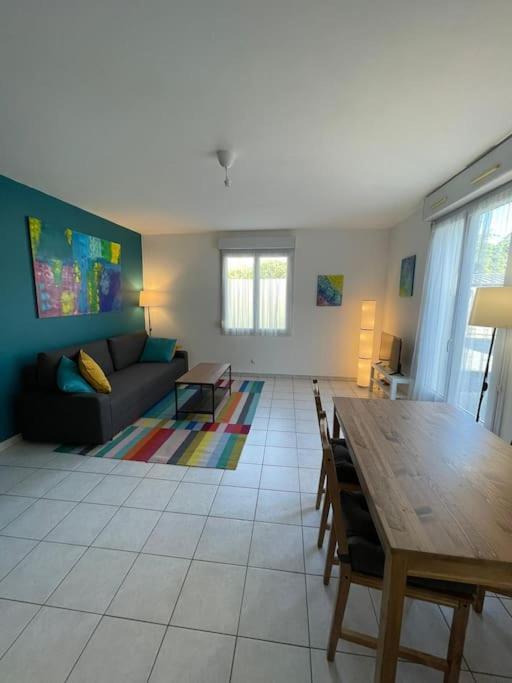 Maisonette Parking Prive Gratuit Doué-la-Fontaine Zewnętrze zdjęcie